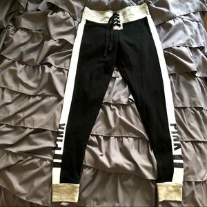 💛PINK 💕Victoria Secret Campus Leggings